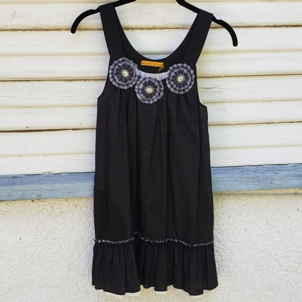 Alice + Olivia sleeveless tunic top
